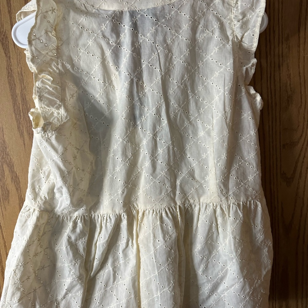 CRUEL GIRL WOMEN'S EYELET SLEEVELESS BUTTON-DOWN BLOUSE **NWT** - Picture 6 of 7
